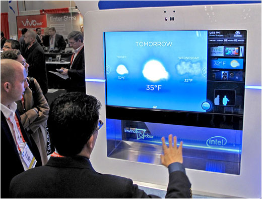 英特尔联合InWindow推出新型互动数字告示系统触摸屏,信息显示系统,多媒体信息发布系统,数字标牌,digital signage