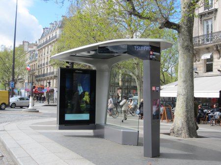 巴黎智能街数字标牌设备安装四分之一竣工,多媒体信息发布系统,数字告示,数字标牌,信息显示系统,digital signage