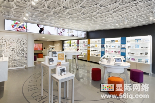 数字化皮肤护理旗舰店落户洛杉矶,多媒体信息发布系统,数字标牌,数字告示，digital signage